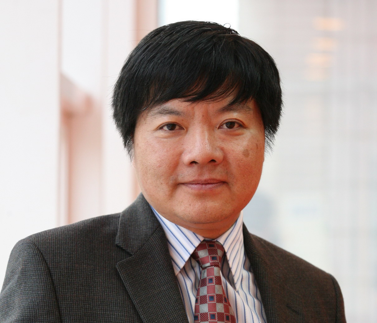 李奋
