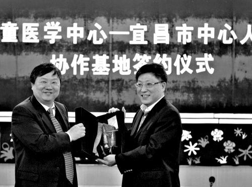 12名湖北患儿在沪获得“心”希望