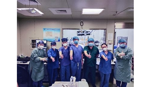 中心成功实施两项儿童心肌病治疗新技术